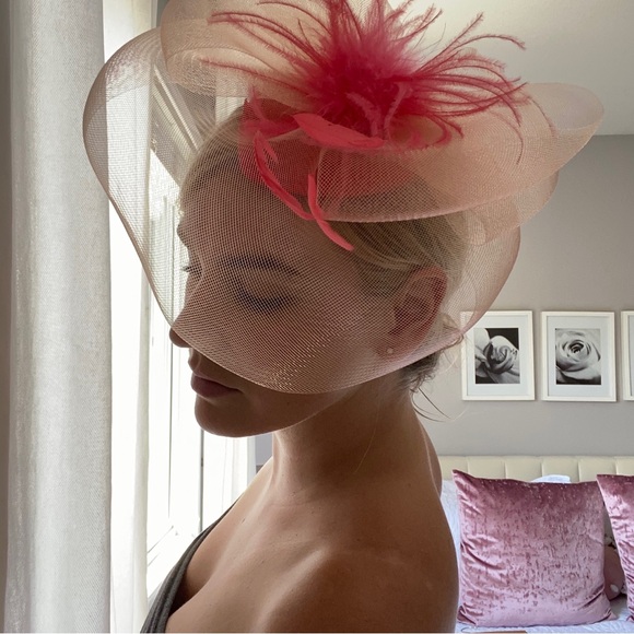 Accessories - Elegant Pink Fascinator Hat